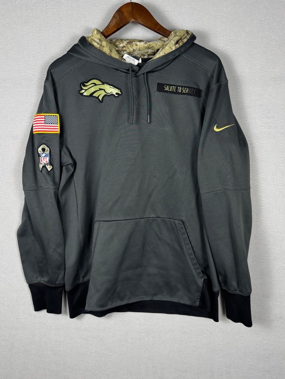 Denver Broncos NFL Therma Fit Men's L Pullover Gray Hoodie